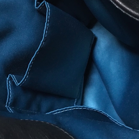 Coach purse - Picture 5 of 7